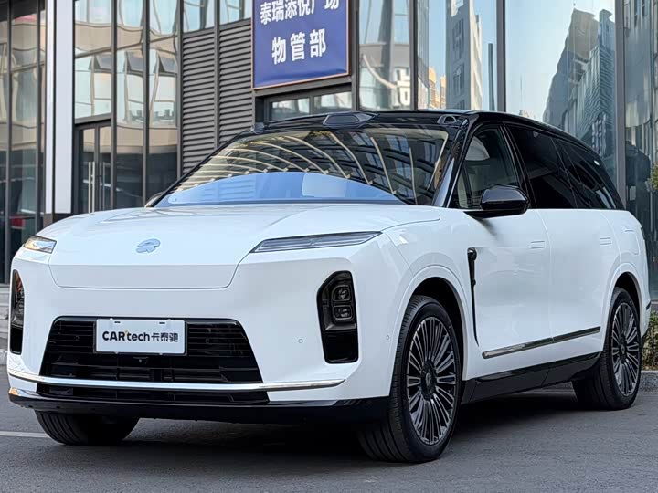 Фото 1 - Nio ES8