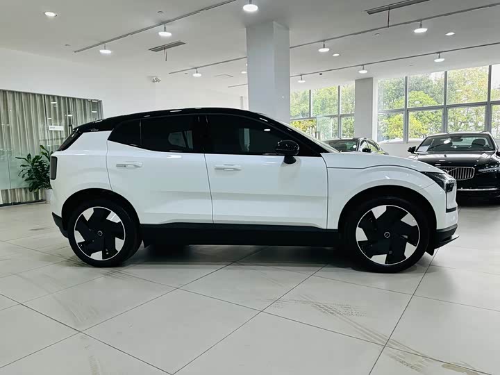 Фото 4 - Volvo EX30