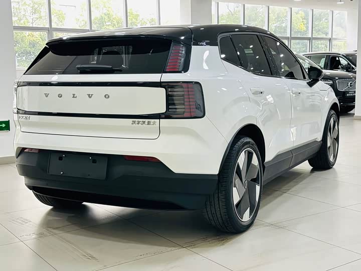 Фото 5 - Volvo EX30