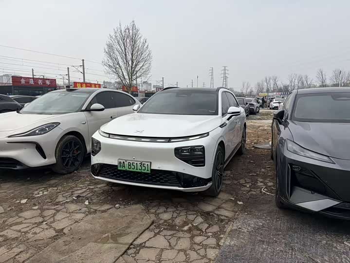 Фото 1 - XPeng G9