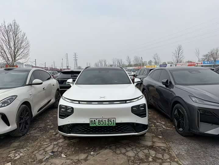 Фото 2 - XPeng G9