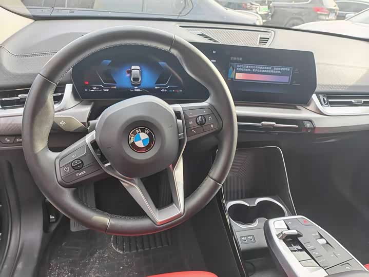 Фото 8 - BMW X2