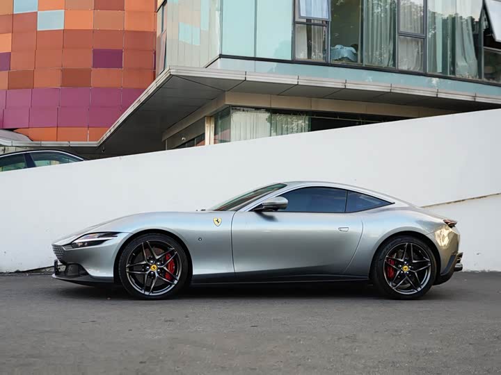 Photo 4 - Ferrari Roma