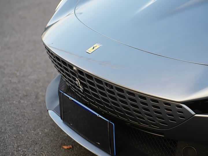 Photo 8 - Ferrari Roma