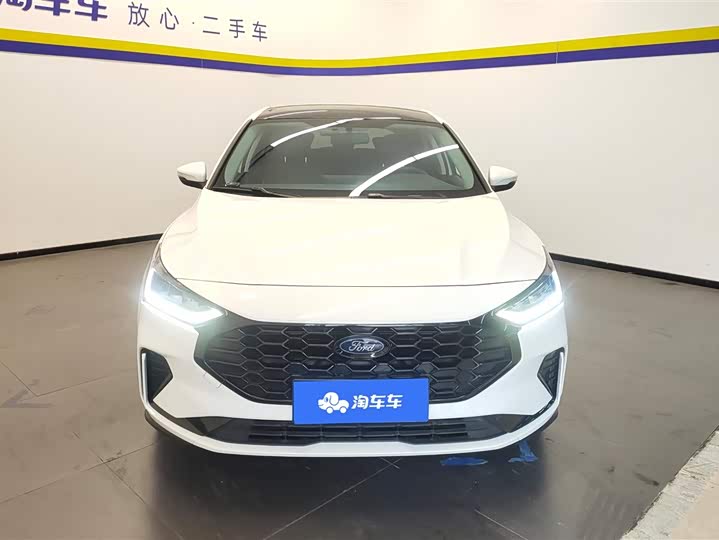 Фото 2 - Ford Focus