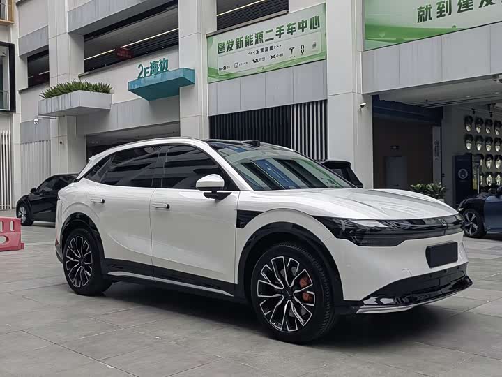 Фото 3 - Zeekr 7X