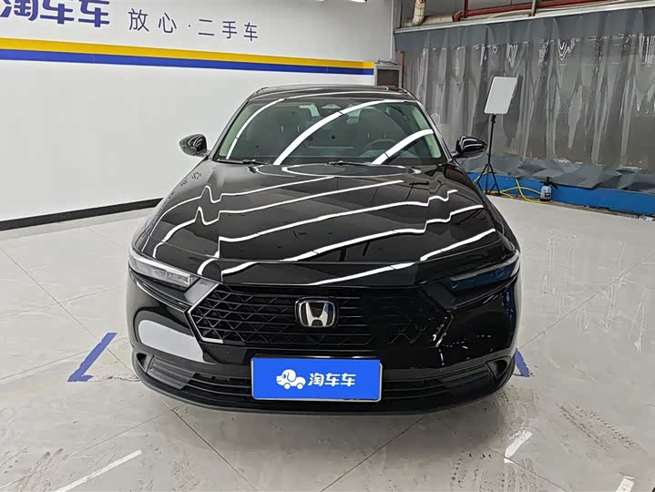 Фото 2 - Honda Accord