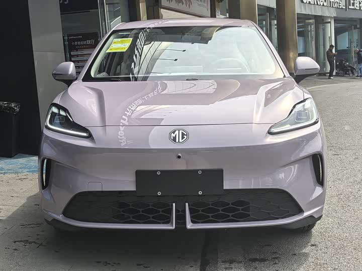 Фото 2 - MG Motor 4 EV