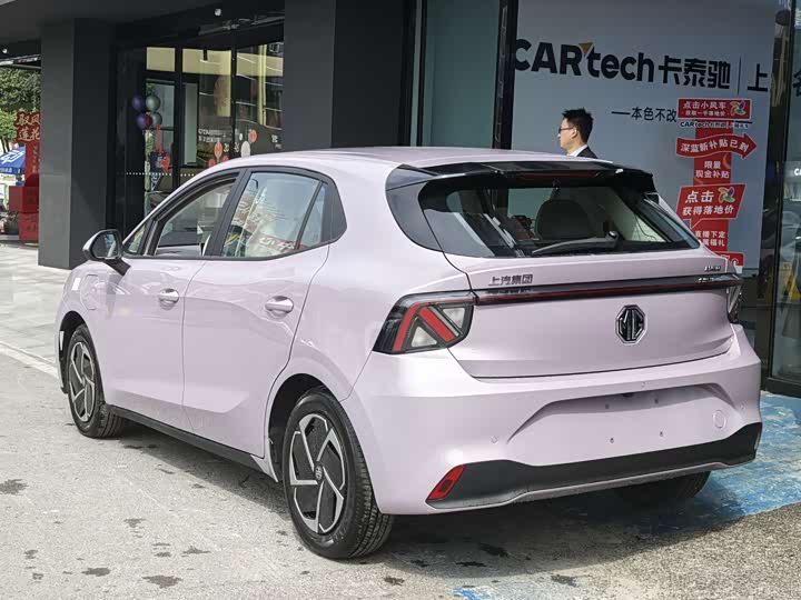 Фото 4 - MG Motor 4 EV