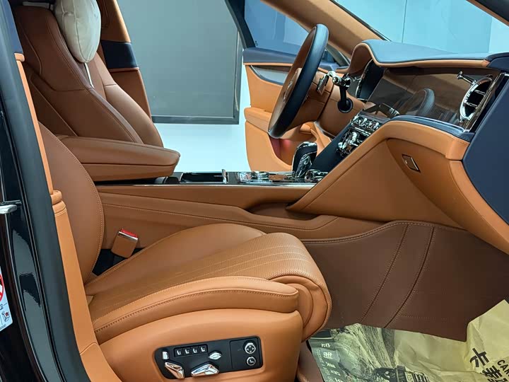 Фото 7 - Bentley Flying Spur Hybrid