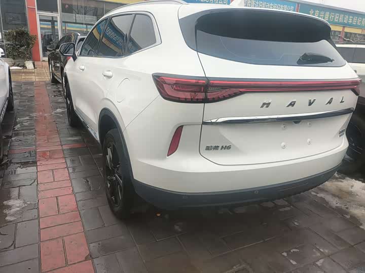 Фото 2 - Haval H6