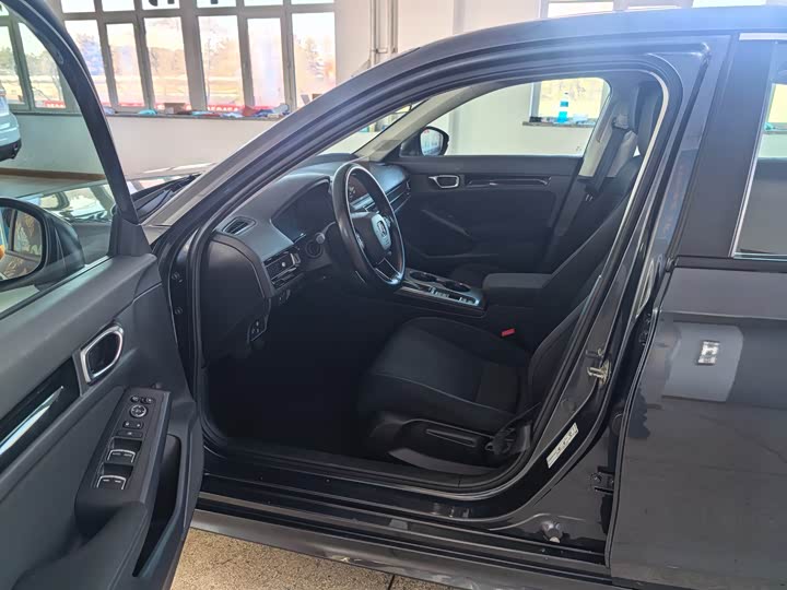 Фото 7 - Honda Civic