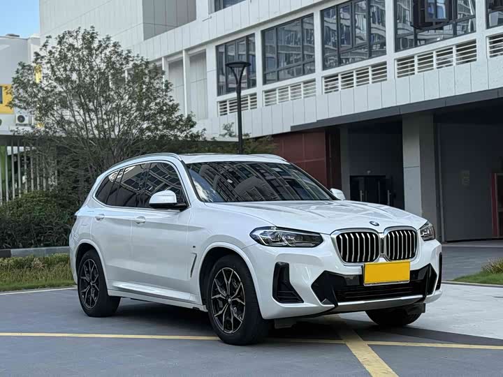 Photo 3 - BMW X3