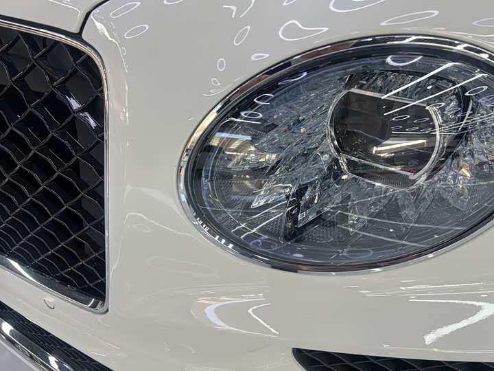 Photo 6 - Bentley Bentayga