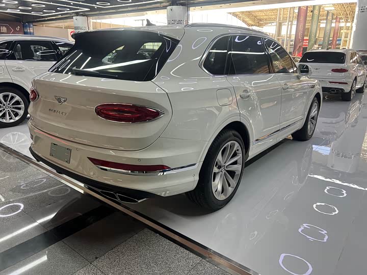 Photo 9 - Bentley Bentayga