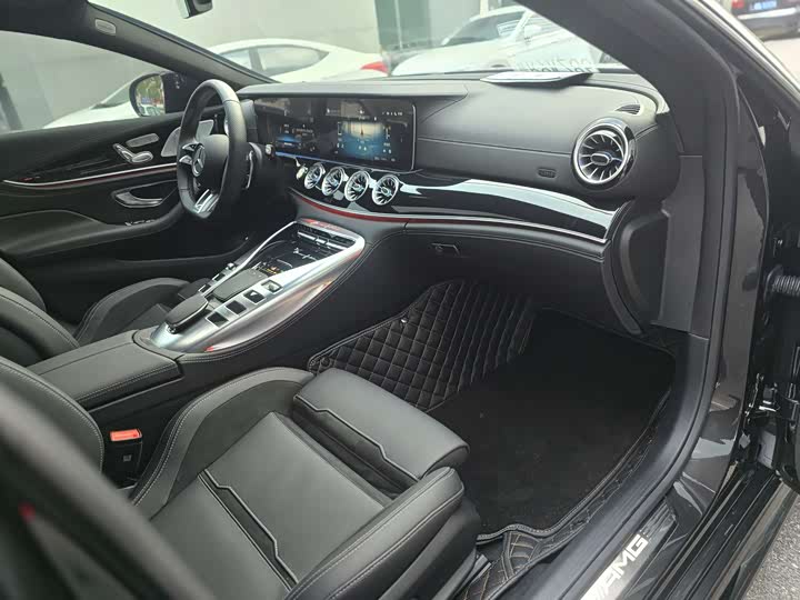 Фото 7 - Mercedes-Benz AMG GT