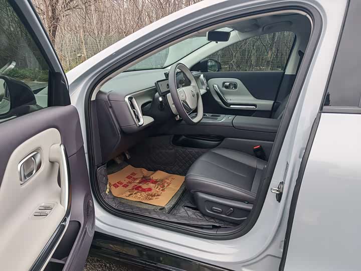 Фото 7 - Leapmotor B01