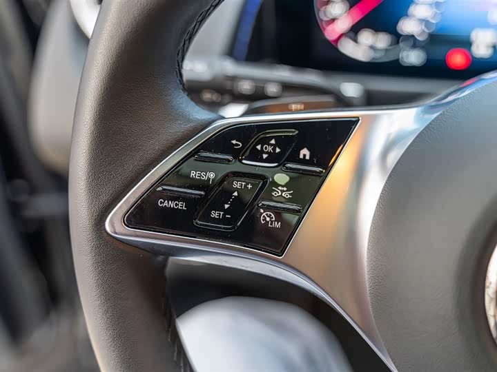 Фото 2 - Mercedes-Benz GLB-Class