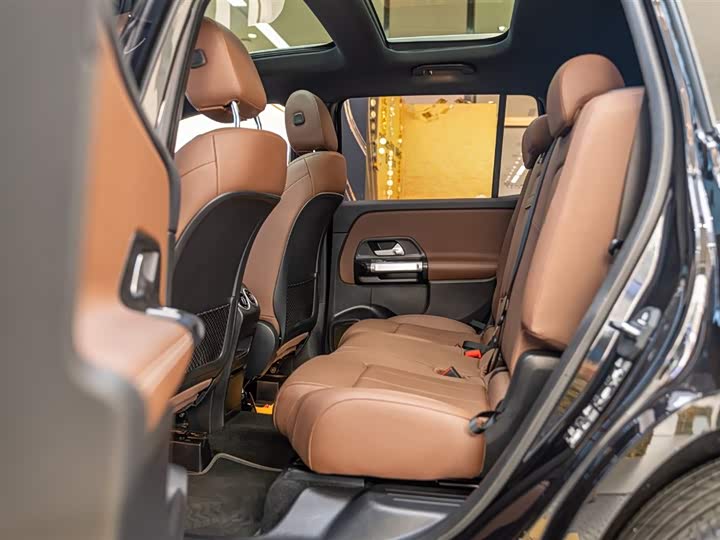 Фото 6 - Mercedes-Benz GLB-Class