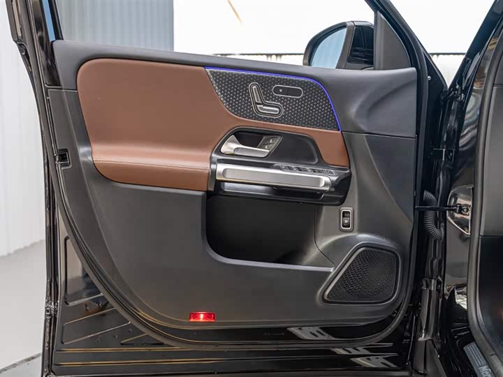 Фото 7 - Mercedes-Benz GLB-Class