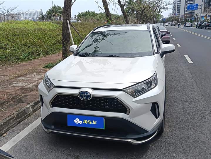 Фото 2 - Toyota RAV4 Hybrid