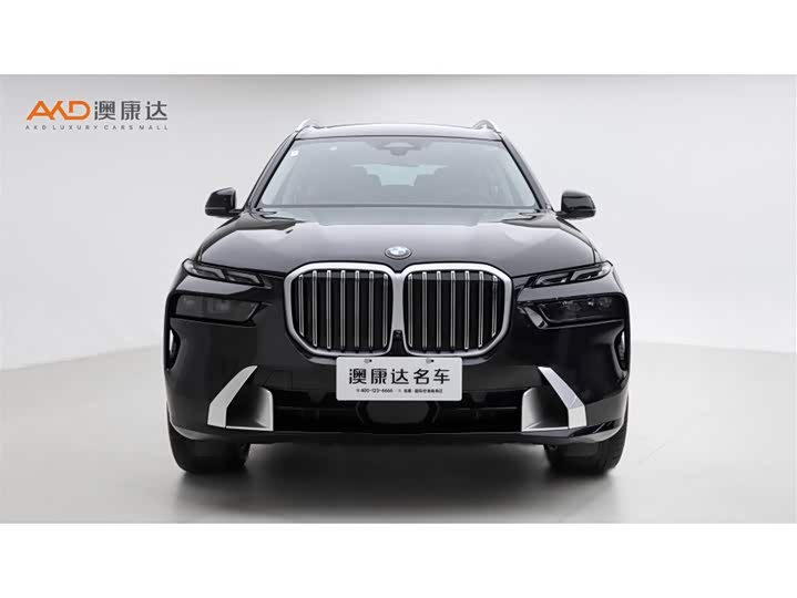 Фото 2 - BMW X7