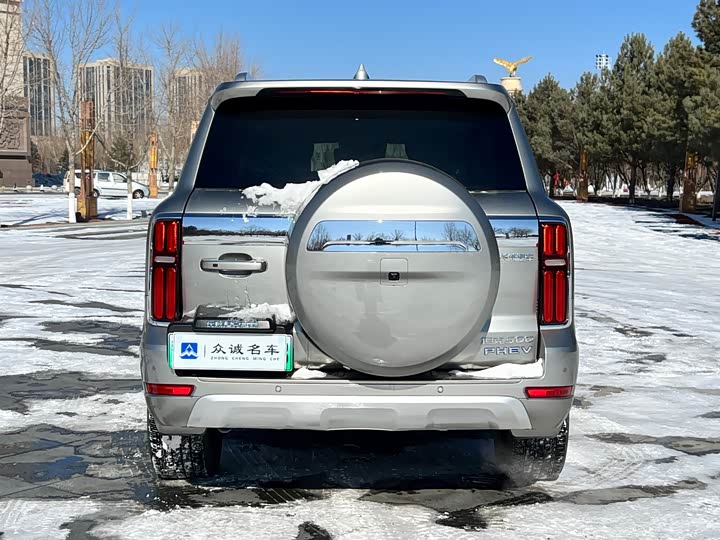 Фото 8 - Tank 500 Hybrid