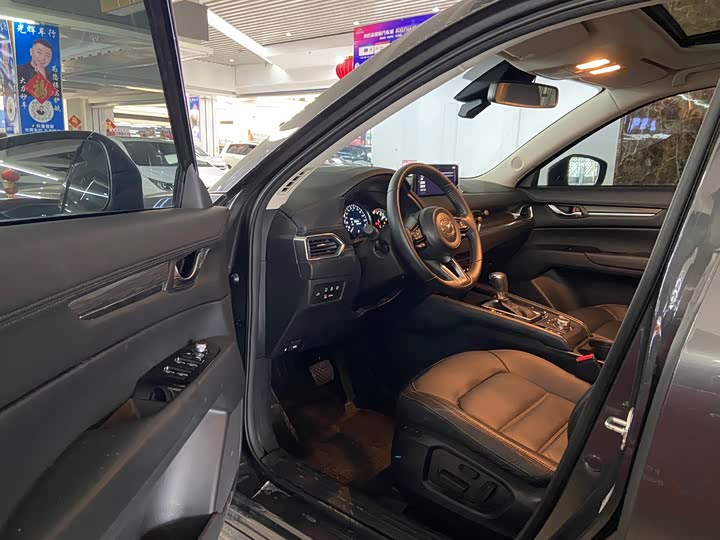 Фото 7 - Mazda CX-5