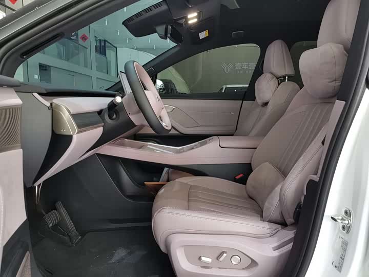 Фото 6 - Nio Onvo L60