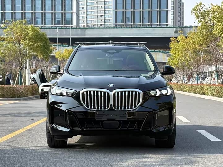 Фото 2 - BMW X5