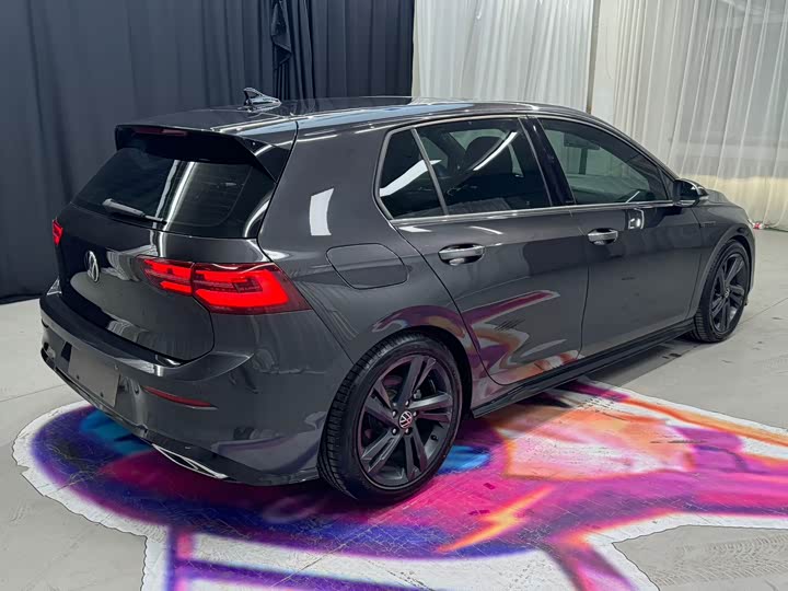 Фото 6 - Volkswagen Golf