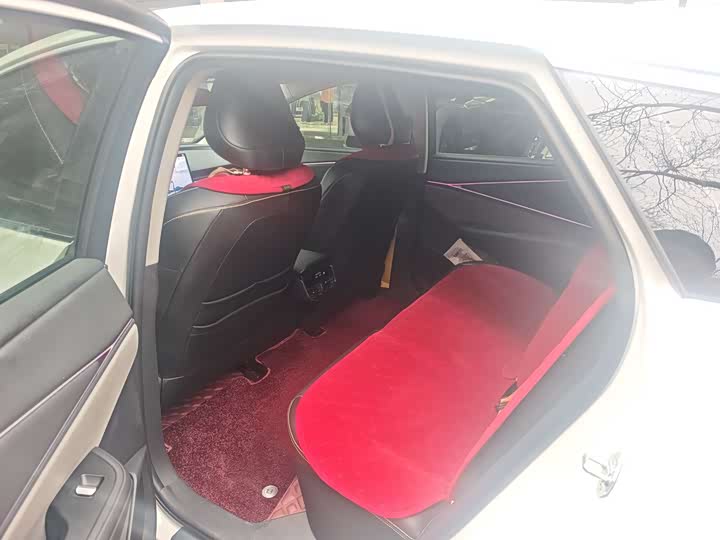 Фото 8 - Toyota bZ5