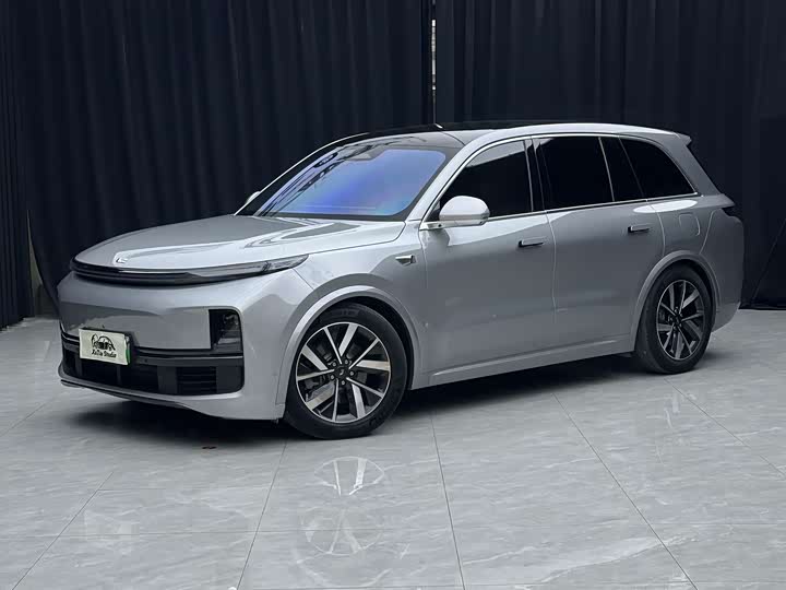 Фото 1 - LiXiang L8