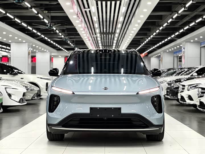 Фото 2 - Nio ES6