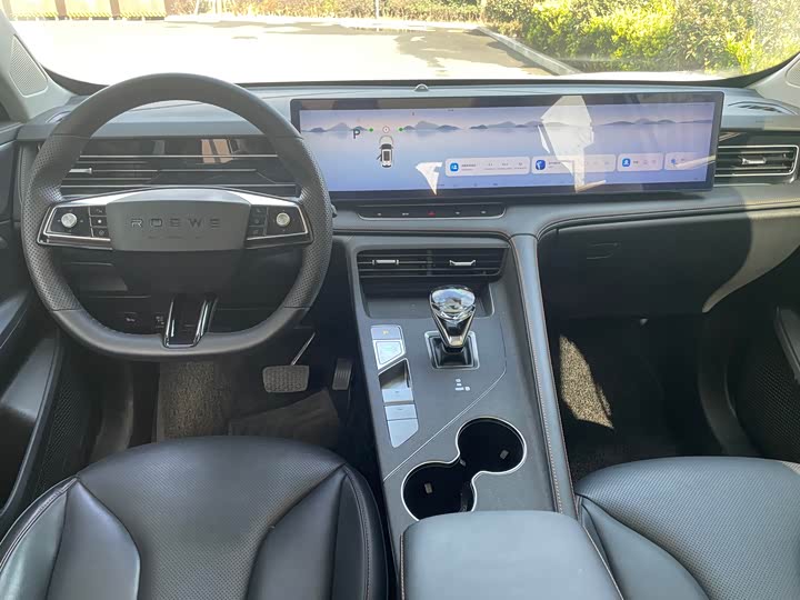 Фото 5 - Roewe RX5