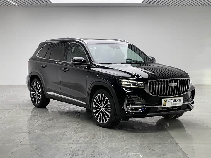 Фото 3 - Geely Monjaro