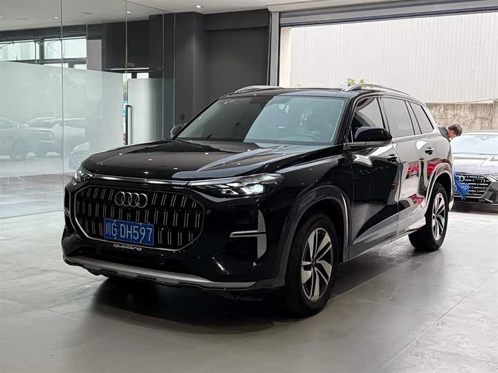 Фото 1 - Audi Q6