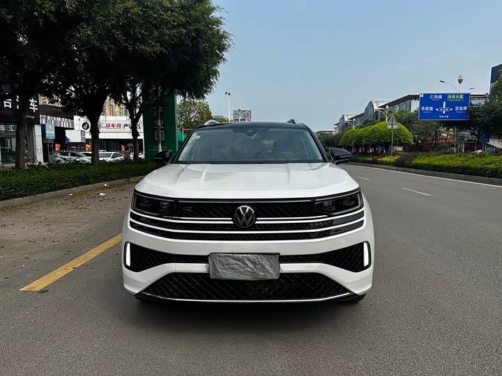 Photo 2 - Volkswagen Tavendor