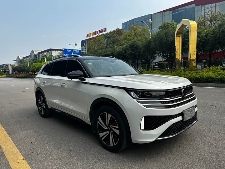 Photo 3 - Volkswagen Tavendor