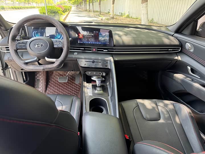 Фото 9 - Hyundai Elantra N line