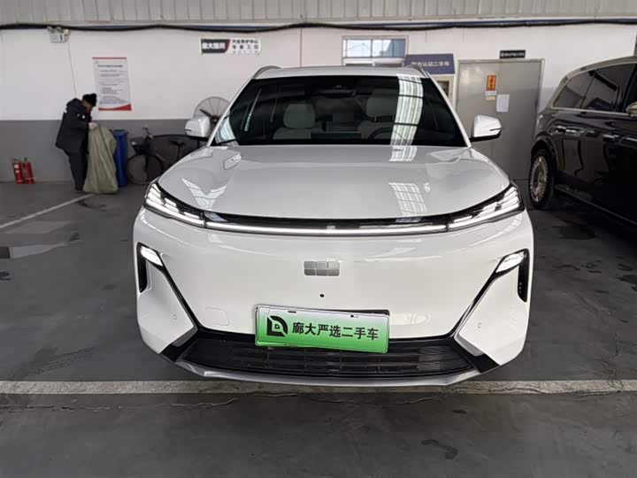 Фото 2 - Geely Galaxy Starship 7