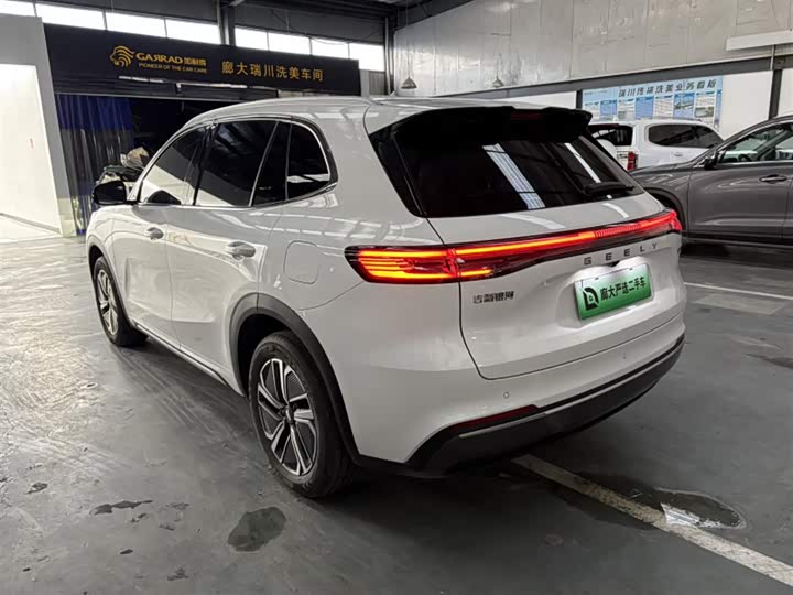 Фото 7 - Geely Galaxy Starship 7