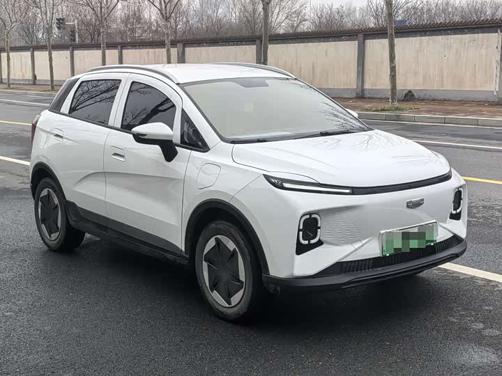 Фото 3 - Geely Geometry E Firefly