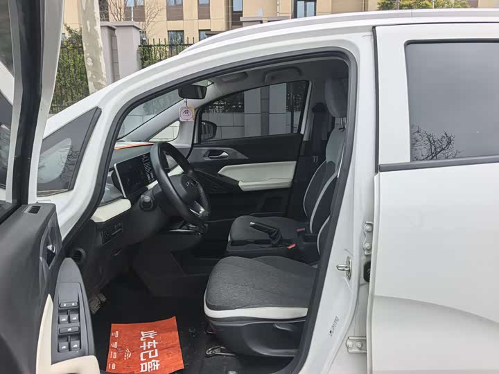 Фото 8 - Geely Geometry E Firefly