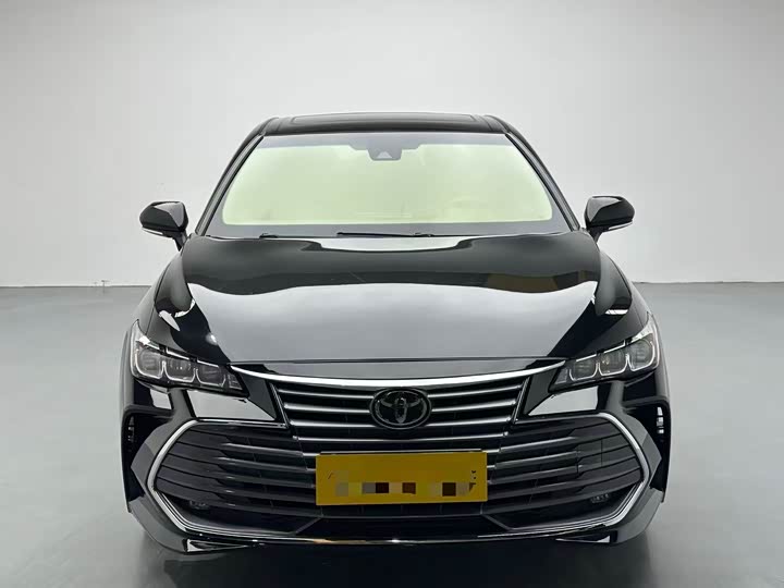 Фото 2 - Toyota Avalon