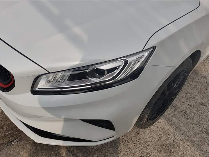 Photo 5 - Geely Emgrand GT