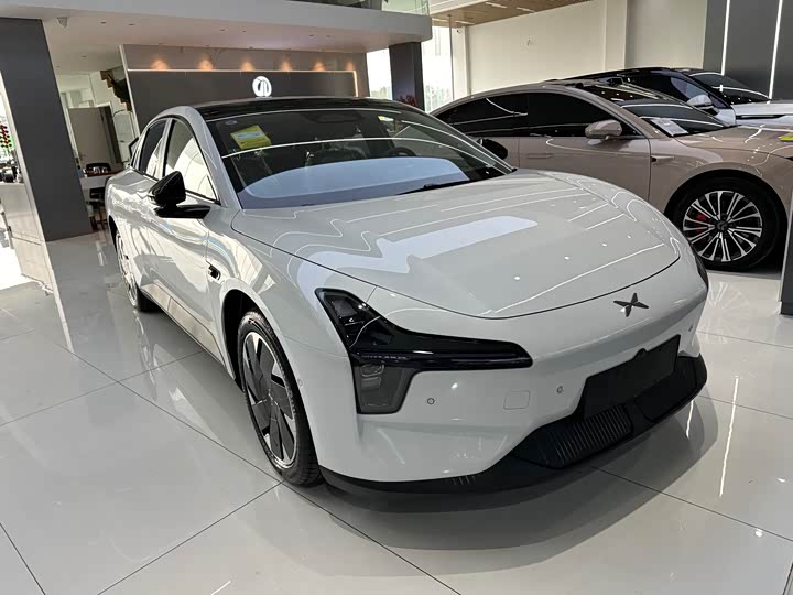 Фото 3 - XPeng Mona M03