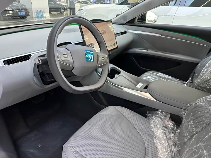 Фото 5 - XPeng Mona M03