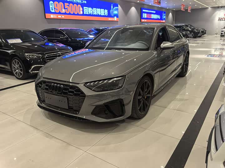 Фото 1 - Audi S4