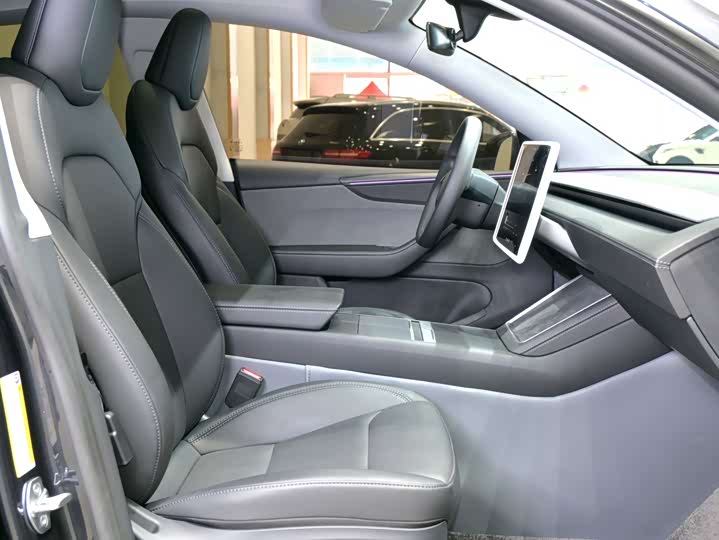 Photo 9 - Tesla Model Y